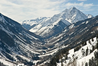 Skiing Aspen - Feb08