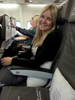 Empty middle seat - yeee haaw