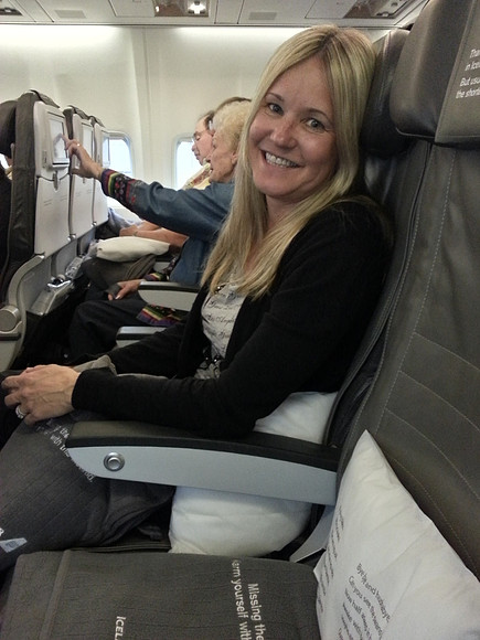 Empty middle seat - yeee haaw