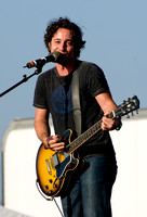 Thomas Ian Nicolas - Acted in American Pie as 'Kevin' - and sings too