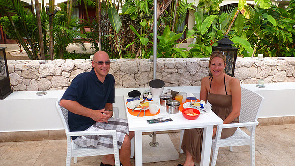 Breakfast at Floris Suite Hotel
